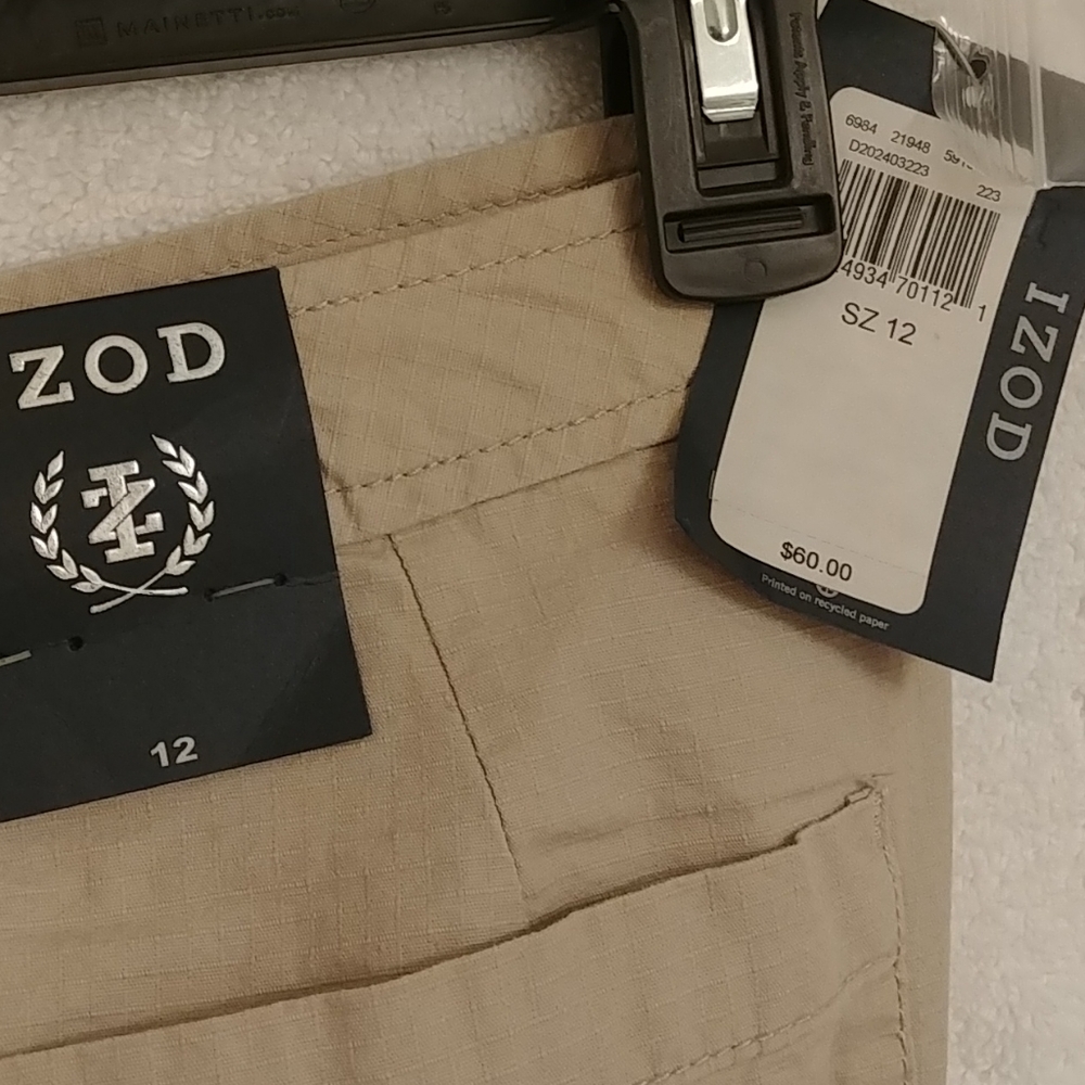 Size 12 Izod Cargo Shorts - Picture 2 of 2
